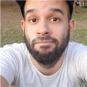 Profesor certificado de hatha yoga tradicional, hatha yoga dinámico y meditación